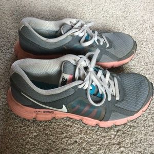 Ike women’s running shoes size 5Y